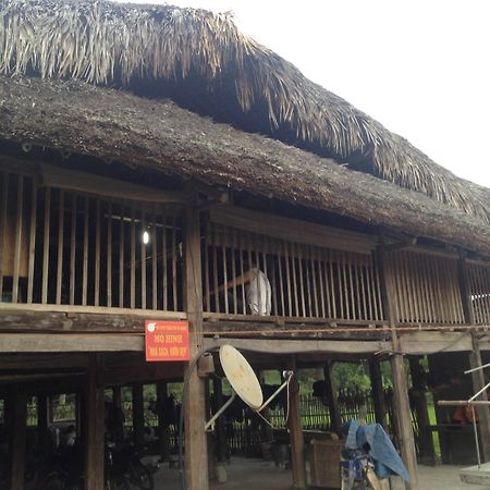 Апартаменти Thon Tha Tay Stilt House Хазянг Екстер'єр фото
